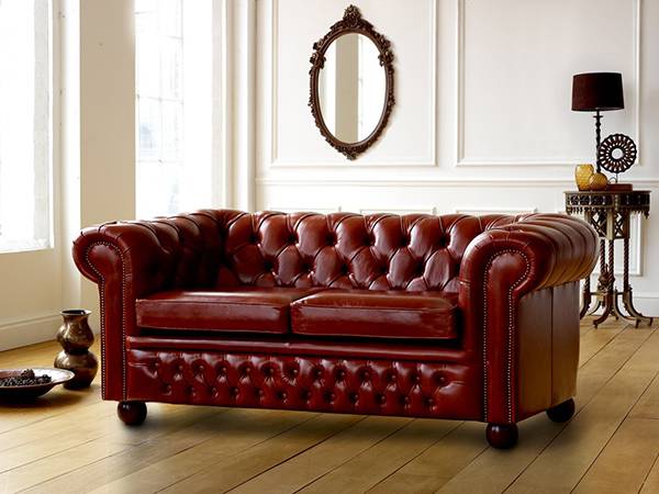 red-chesterfield-sofa